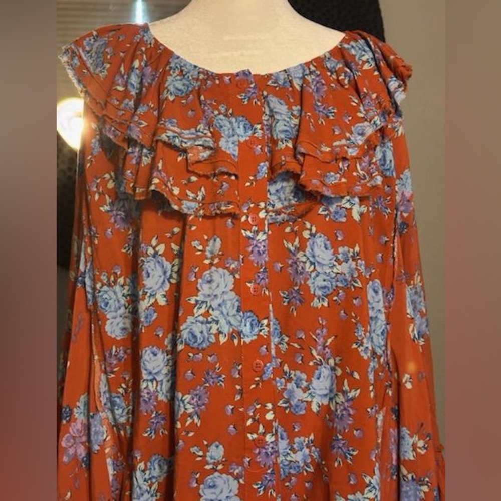Free People Loretta Floral Boho Tunic top with pockets size XS runs large - Picture 11 of 13